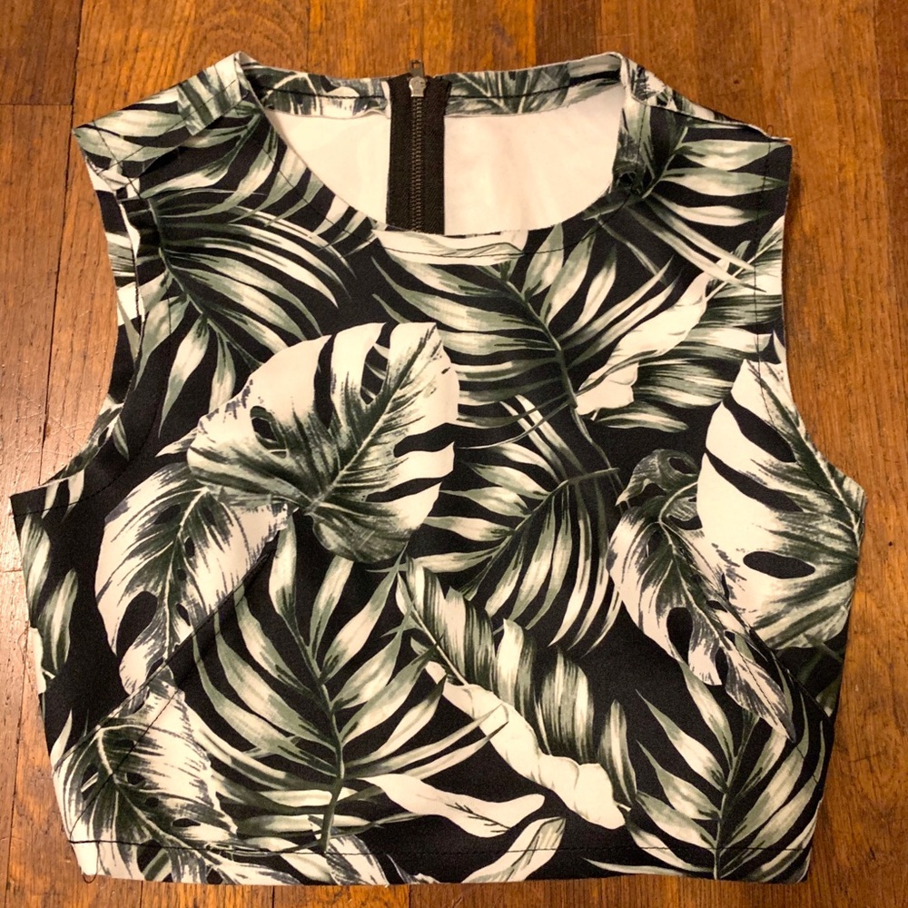 Palm Tropical Sleeveless Croptop